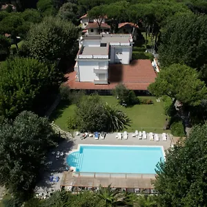 hotel-la-bussola-massa.it-tuscanyhotel.com/