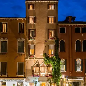 hotel-santo-stefano-venice.hotelslidodijesolo.com/